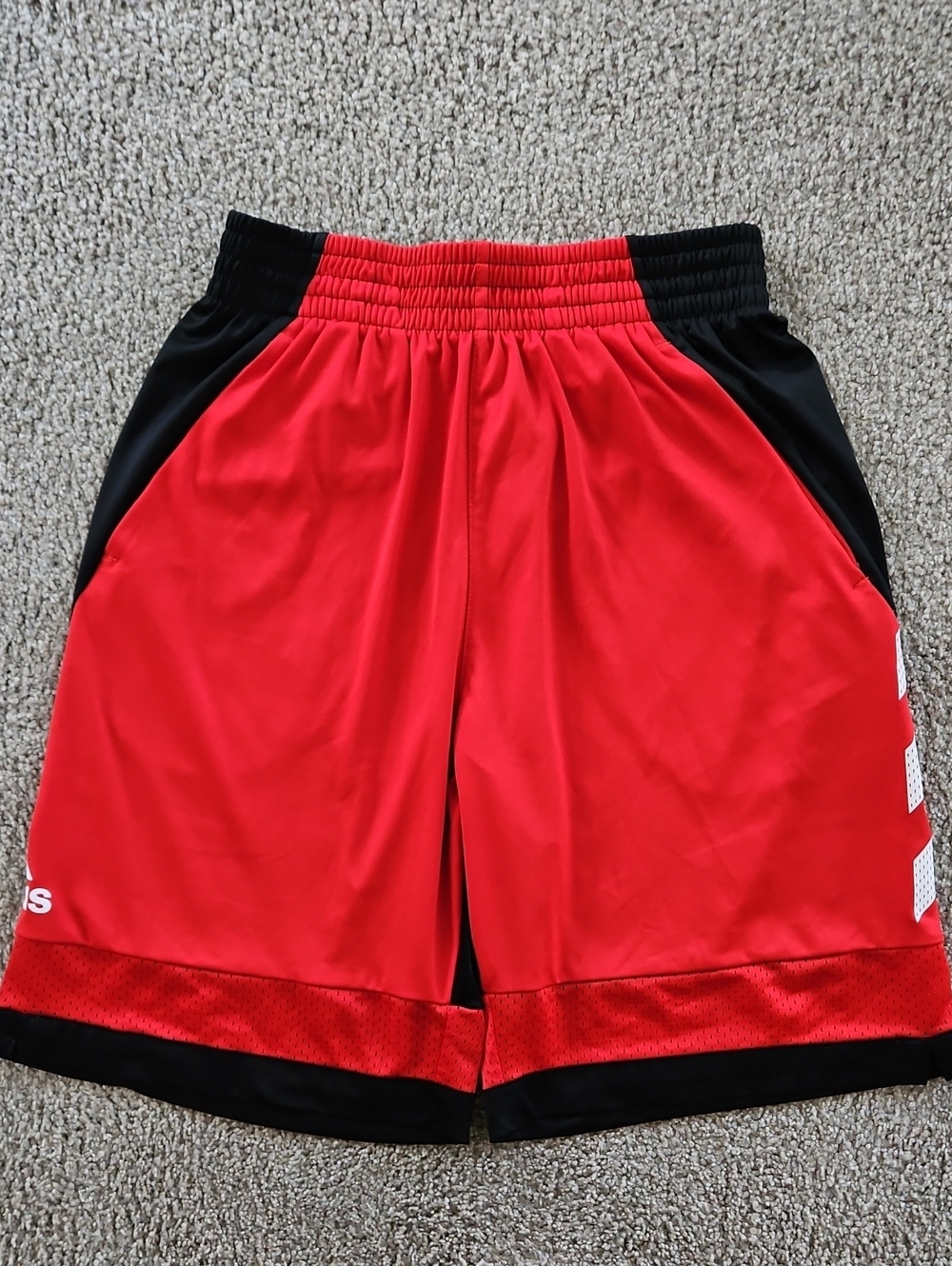 Adidas Red / Black Men's Basketball Athletic Shorts Size Medium
